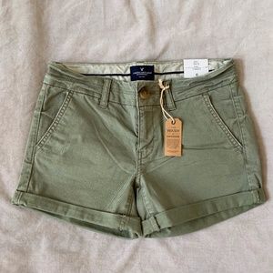 American Eagle Khaki shorts, Size 0.